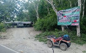 Campamento Yaax Che en Calakmul